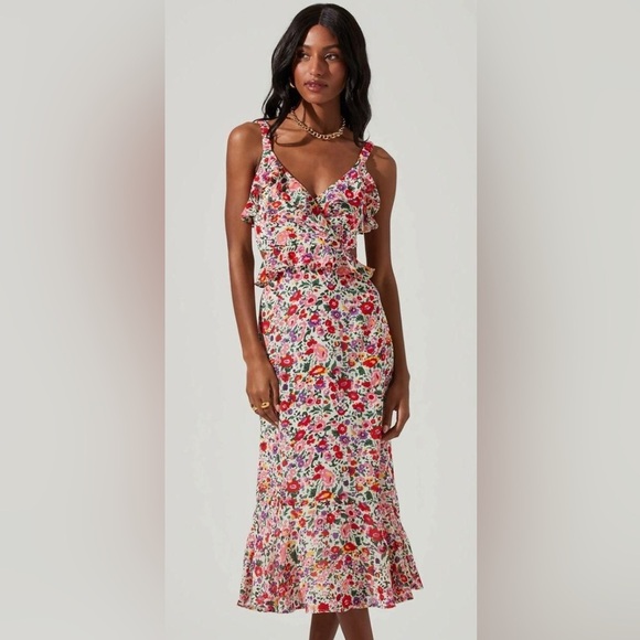 Astr The Label Dresses & Skirts - ASTR THE LABELFloral Ruffle Dress
